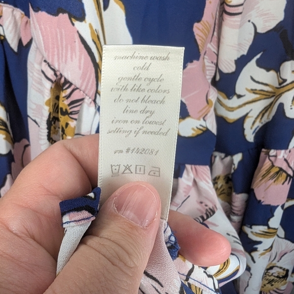 Altar'd State 'Freesia' Women's Size Med Blue Floral Ruffle Baby Doll Blouse L/S - Picture 7 of 7